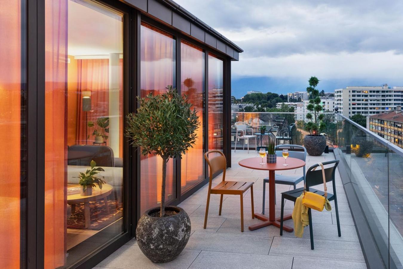 Stay Kooook Geneva City - Online Check In New Opening Buitenkant foto